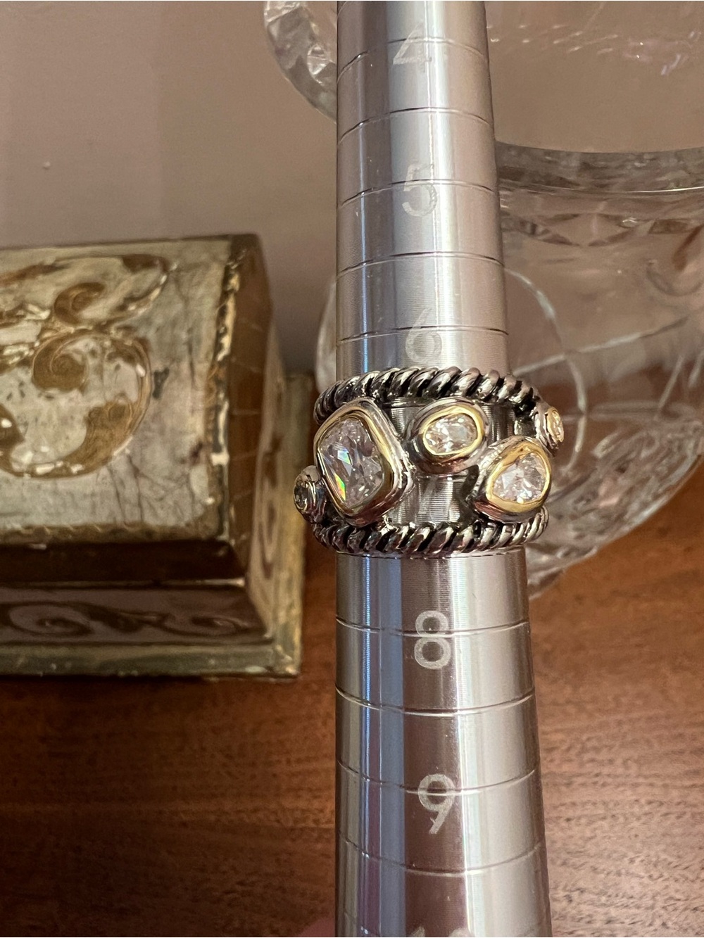 Two Tone Multi-Stone Twisted Silver and Gold Ring with CZ Stones - NWT Size 7 - Picture 4 of 7